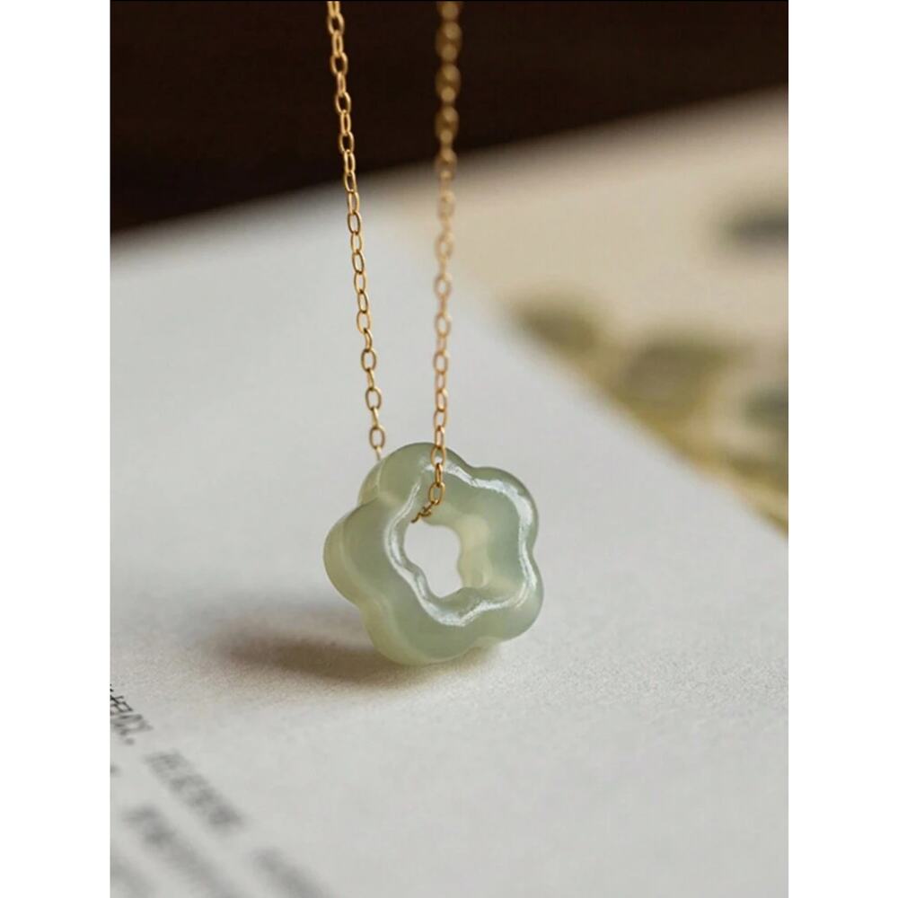 18K Gold Plated Stainless Steel Green Jade Stone Flower Star Pendant Necklace